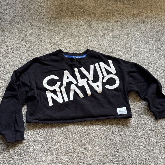 Calvin Klein Black and White Cropped Sweatshirt - Picture 1 of 4
